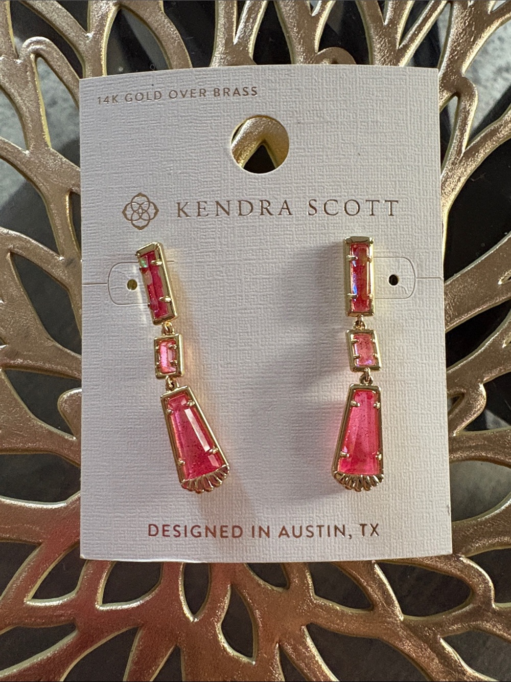 NWT Kendra Scott Gold/ Hot Pink Serena Linear drop earrings - Picture 4 of 6